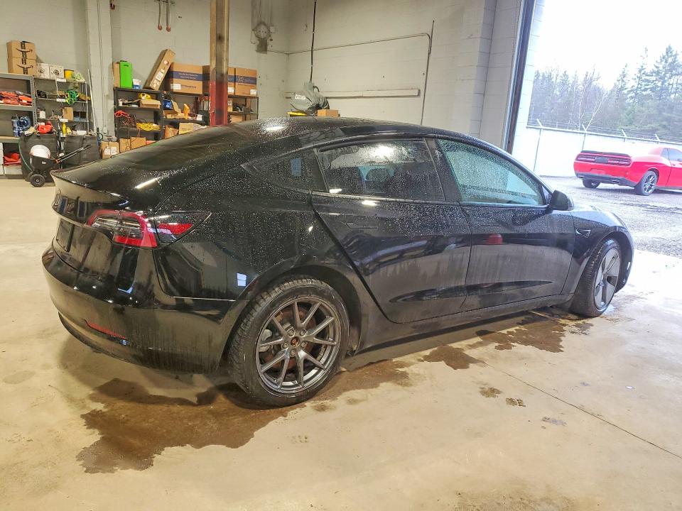 Продажа на аукционе авто 2022 Tesla Model 3, vin: 5YJ3E1EA8NF322402, номер лота: 49296126