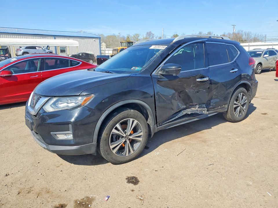 2017 Nissan Rogue მანქანა იყიდება აუქციონზე, vin: 5N1AT2MV9HC827532, აუქციონის ნომერი: 46390756