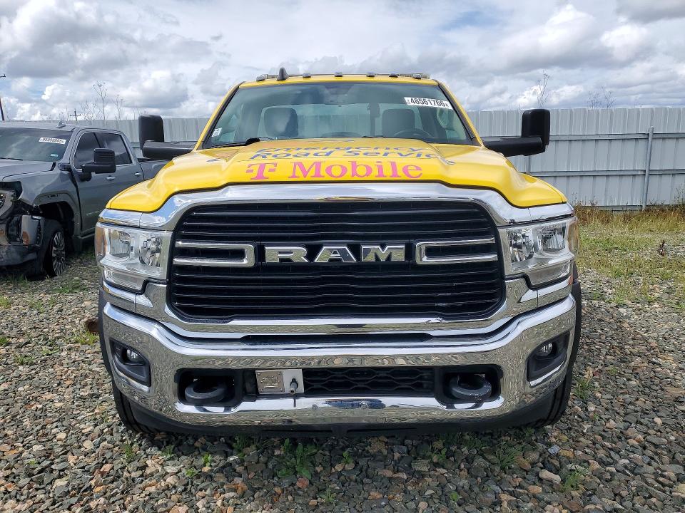 48561766 :رقم المزاد ، 3C7WRMDL1KG648220 vin ، 2019 Ram 5500 مزاد بيع