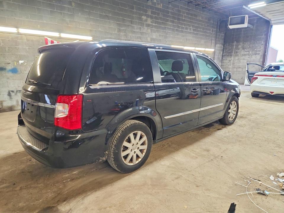 2015 Chrysler Town & Country მანქანა იყიდება აუქციონზე, vin: 2C4RC1BG3FR741109, აუქციონის ნომერი: 51207696