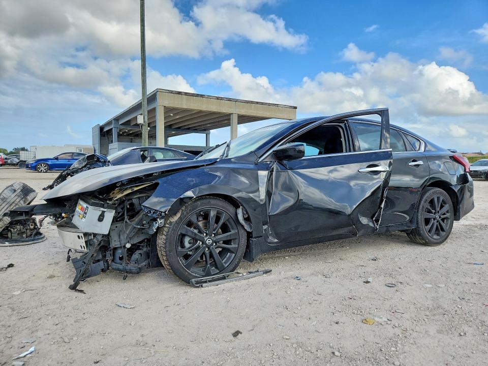 2017 Nissan Altima მანქანა იყიდება აუქციონზე, vin: 1N4AL3AP3HC202498, აუქციონის ნომერი: 48497346