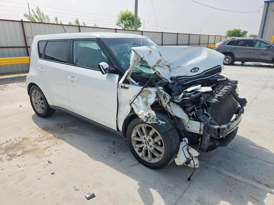 2017 Kia Soul მანქანა იყიდება აუქციონზე, vin: KNDJP3A52H7426903, აუქციონის ნომერი: 51332346