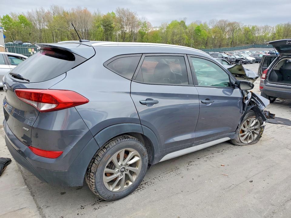 50981126 :رقم المزاد ، KM8J3CA46HU533839 vin ، 2017 Hyundai Tucson مزاد بيع