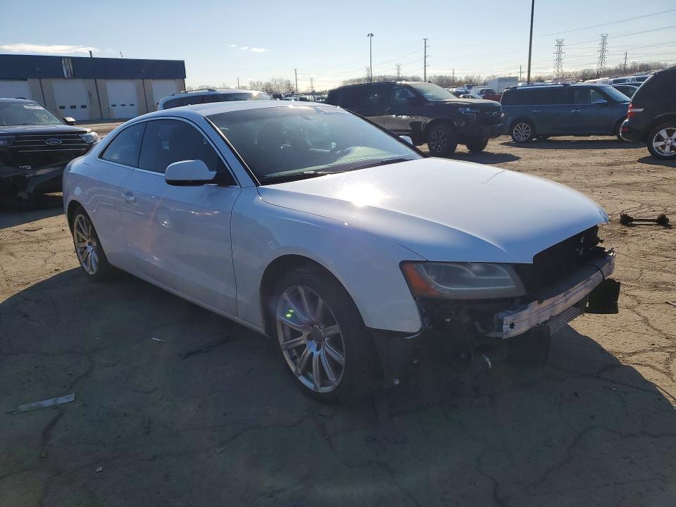 48930686 :رقم المزاد ، WAULFAFRXBA038725 vin ، 2011 Audi A5 مزاد بيع
