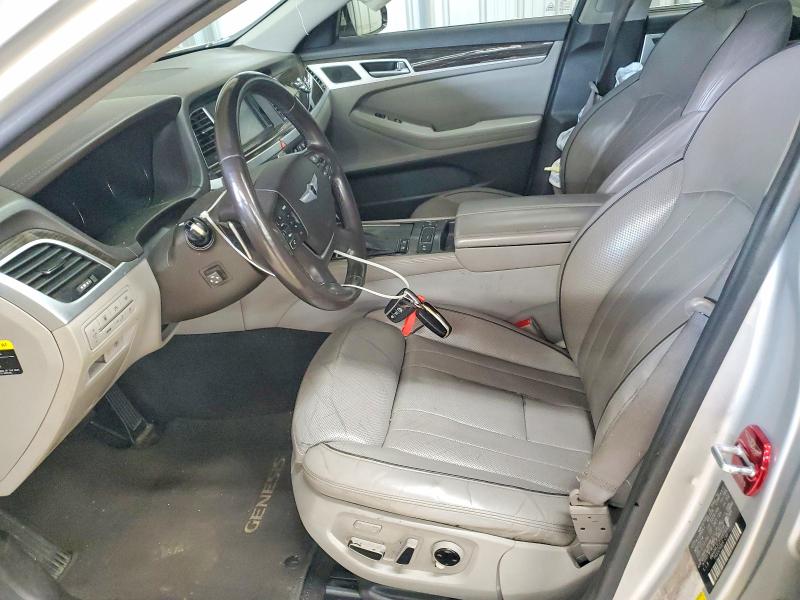 2015 Hyundai Genesis მანქანა იყიდება აუქციონზე, vin: KMHGN4JE2FU065432, აუქციონის ნომერი: 49052576