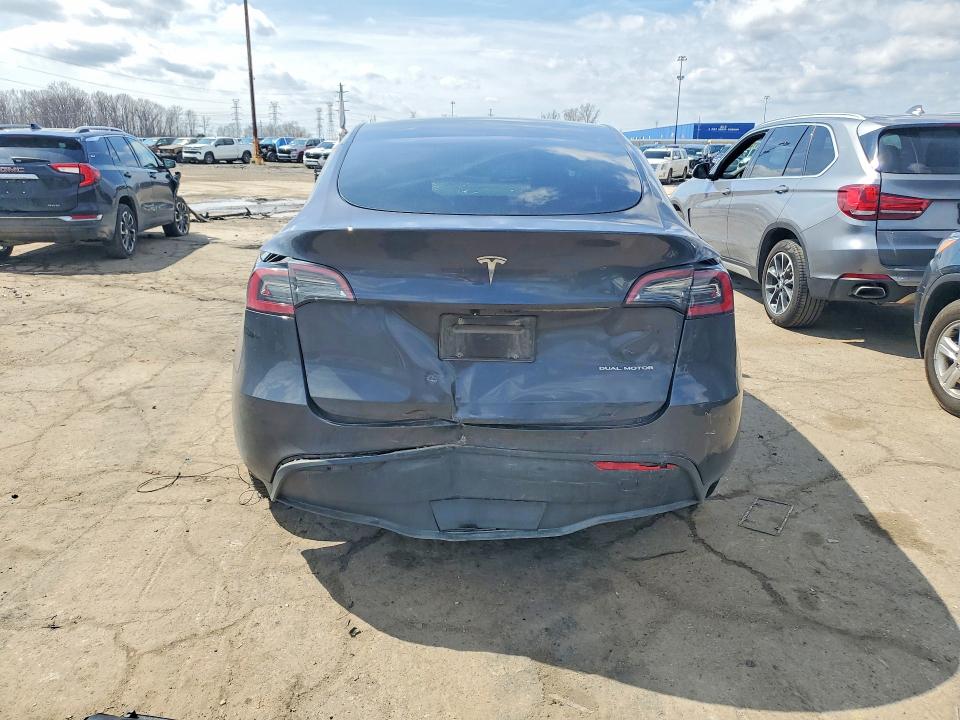 2024 Tesla Model Y მანქანა იყიდება აუქციონზე, vin: 7SAYGDEE8RF157657, აუქციონის ნომერი: 48199436