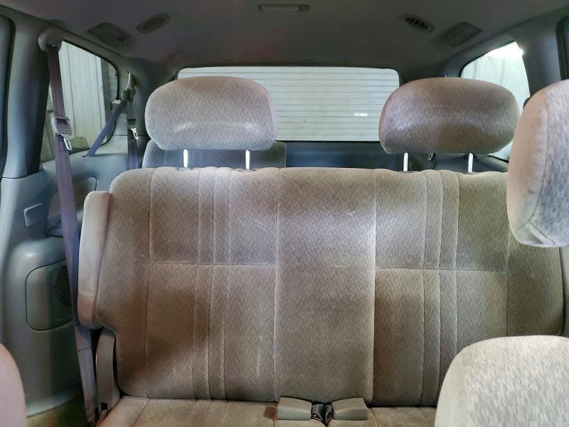 50283176 :رقم المزاد ، 4T3ZF19C52U470547 vin ، 2002 Toyota Sienna مزاد بيع