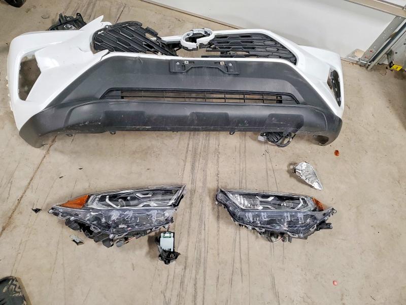Aukcja sprzedaży 2021 Toyota Rav4 Hybrid, vin: 2T3R6RFV4MW018984, numer aukcji: 51819376