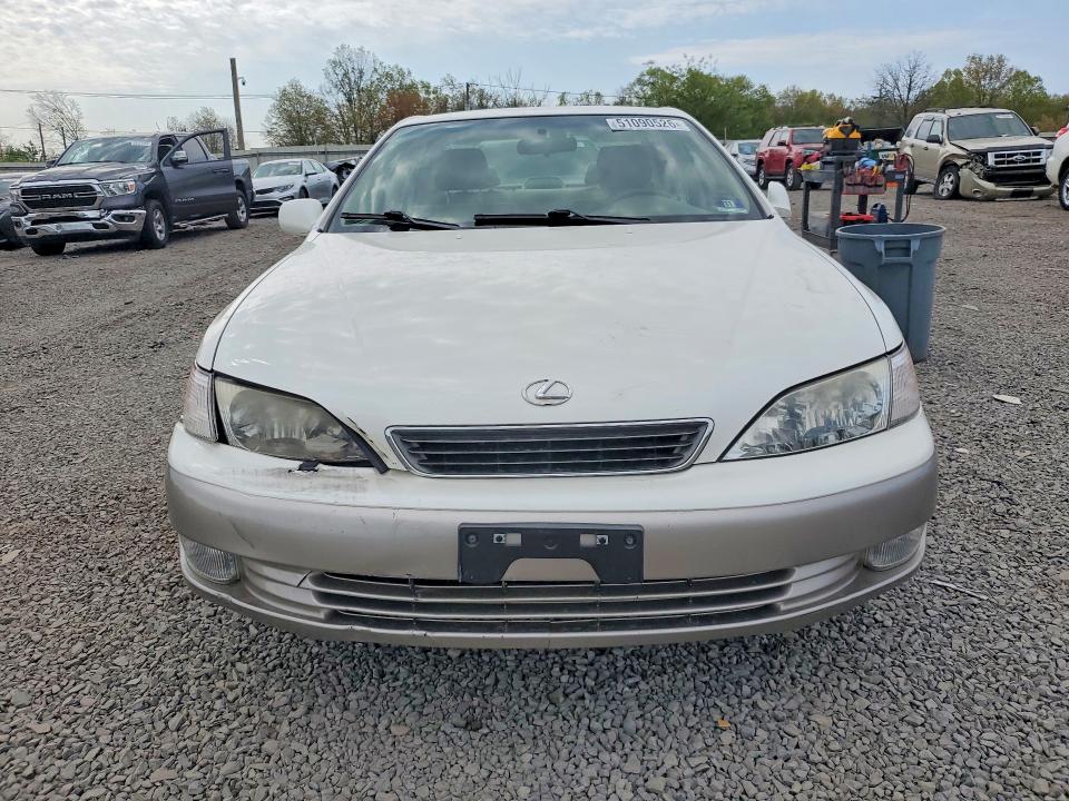 1997 Lexus Es მანქანა იყიდება აუქციონზე, vin: JT8BF22G9V5010497, აუქციონის ნომერი: 51090526