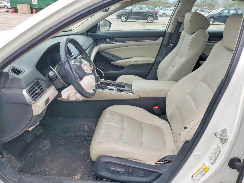 Продажа на аукционе авто 2019 Honda Accord, vin: 1HGCV1F56KA006911, номер лота: 49976606