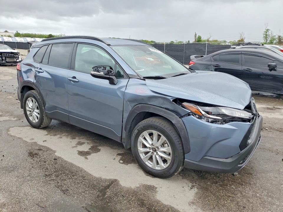 49252656 :رقم المزاد ، 7MUCAAAG9SV147015 vin ، 2025 Toyota Corolla Cross مزاد بيع