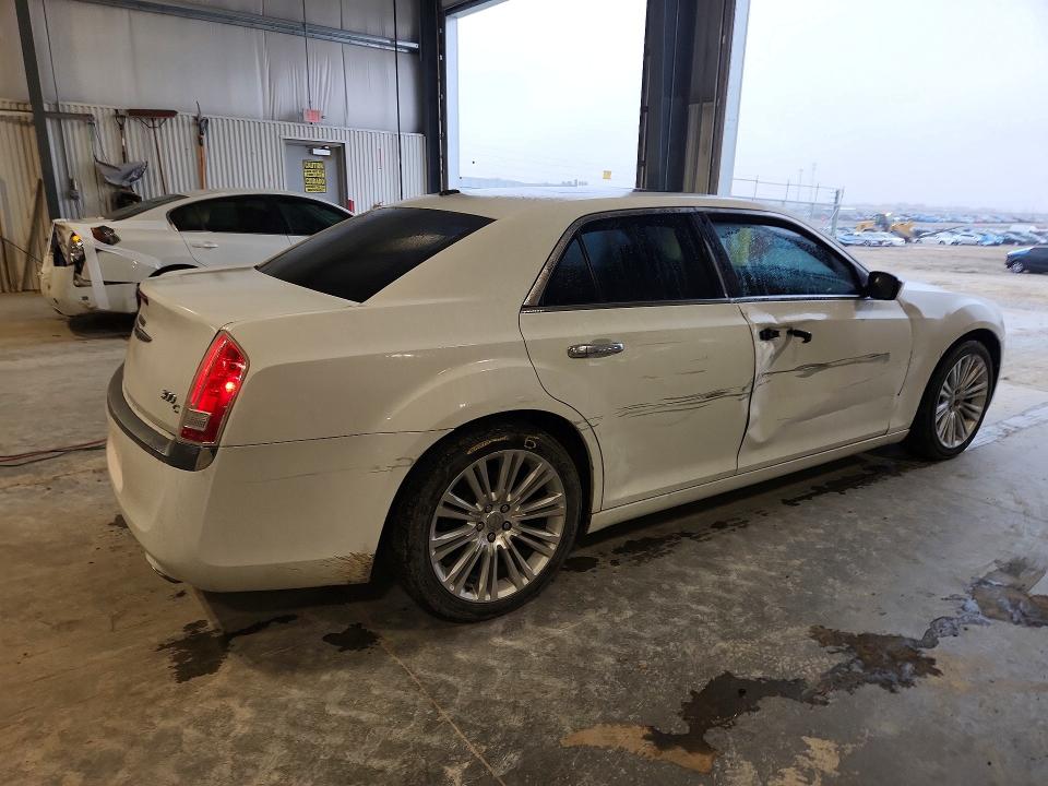 2011 Chrysler 300c მანქანა იყიდება აუქციონზე, vin: 2C3CA6CT1BH523887, აუქციონის ნომერი: 48524406