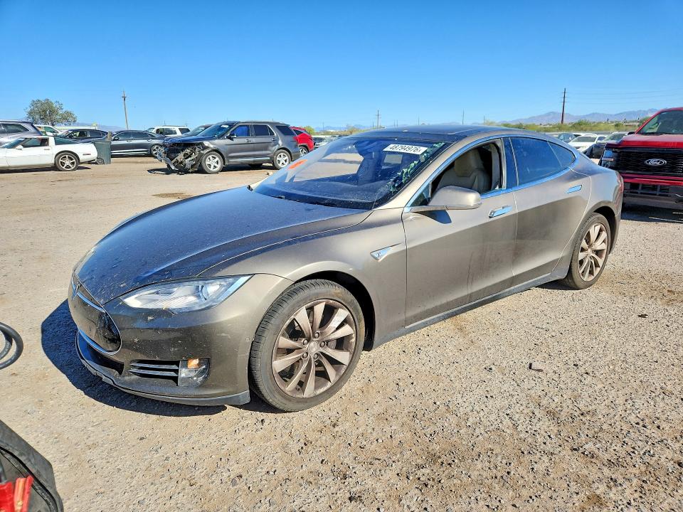 Продаж на аукціоні авто 2015 Tesla Model S, vin: 5YJSA1E21FF114119, номер лоту: 48794976