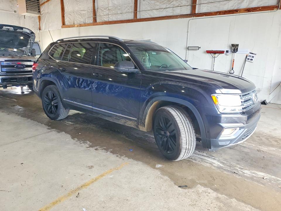 Продажа на аукционе авто 2018 Volkswagen Atlas, vin: 1V2NR2CAXJC588340, номер лота: 50160306