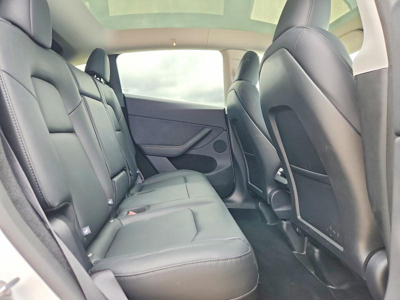 2024 Tesla Model Y მანქანა იყიდება აუქციონზე, vin: 7SAYGDEE3RA333415, აუქციონის ნომერი: 49808126