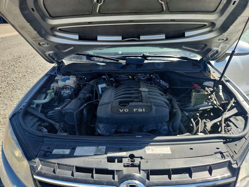 50979366 :رقم المزاد ، WVGEF9BP2DD006833 vin ، 2013 Volkswagen Touareg مزاد بيع
