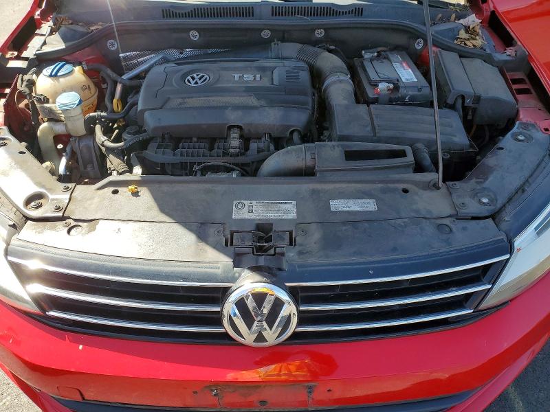 51365486 :رقم المزاد ، 3VWD17AJ8FM292224 vin ، 2015 Volkswagen Jetta مزاد بيع