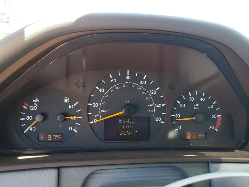 2001 Mercedes-benz E მანქანა იყიდება აუქციონზე, vin: WDBJF83J41X051899, აუქციონის ნომერი: 48152606