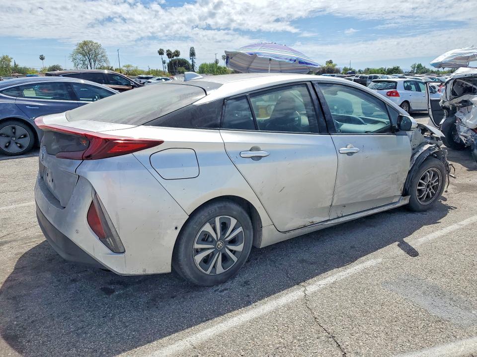 51018796 :رقم المزاد ، JTDKARFP9K3106365 vin ، 2019 Toyota Prius Prime مزاد بيع