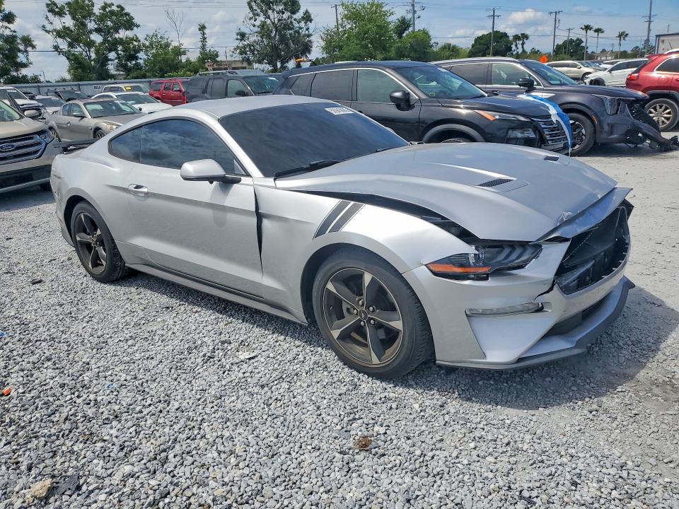 50945666 :رقم المزاد ، 1FA6P8TH5J5121610 vin ، 2018 Ford Mustang مزاد بيع