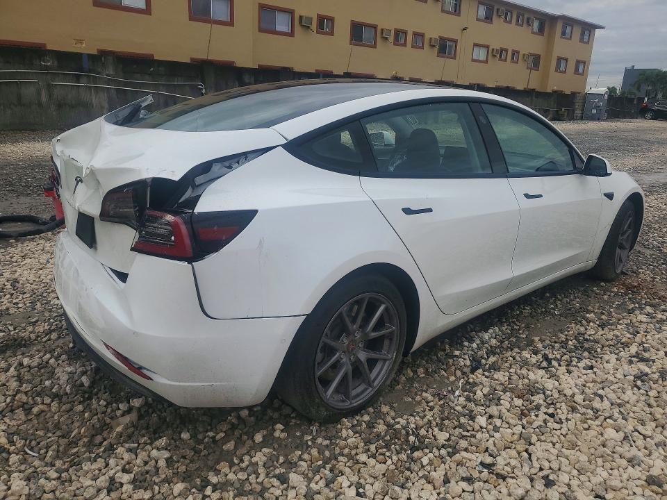 Продажа на аукционе авто 2021 Tesla Model 3, vin: 5YJ3E1EAXMF083532, номер лота: 48925986