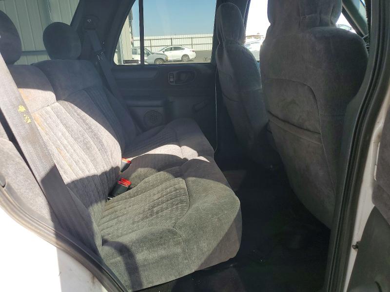 2002 Chevrolet Blazer მანქანა იყიდება აუქციონზე, vin: 1GNCS13W92K214528, აუქციონის ნომერი: 49980686