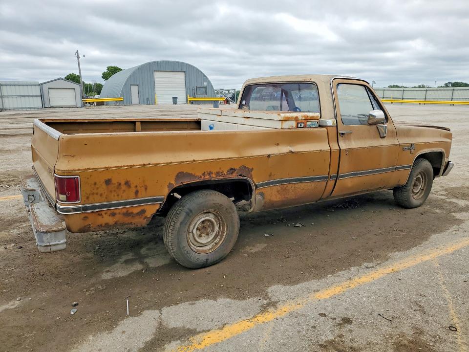 1985 Chev C10 მანქანა იყიდება აუქციონზე, vin: 1GCDC14H7FS135102, აუქციონის ნომერი: 51037036
