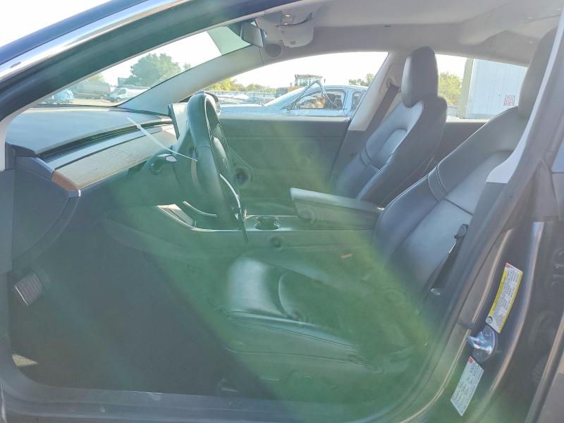 48135386 :رقم المزاد ، 5YJ3E1EA7JF007813 vin ، 2018 Tesla Model 3 مزاد بيع