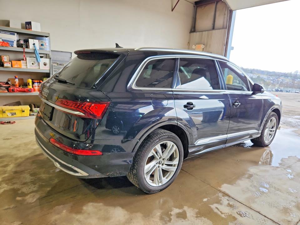 48642256 :رقم المزاد ، WA1LJAF78MD038024 vin ، 2021 Audi Q7 مزاد بيع