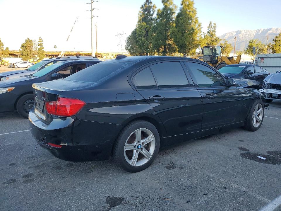 Aukcja sprzedaży 2014 Bmw 3 Series Hyb 4d, vin: WBA3B1G50ENS78287, numer aukcji: 48995636