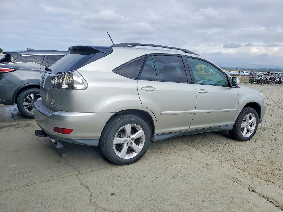 51317026 :رقم المزاد ، 2T2HA31U45C087106 vin ، 2005 Lexus Rx مزاد بيع
