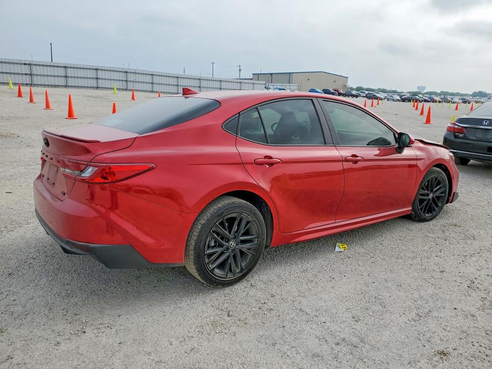 2025 Toyota Camry მანქანა იყიდება აუქციონზე, vin: 4T1DAACK2SU039388, აუქციონის ნომერი: 51725946
