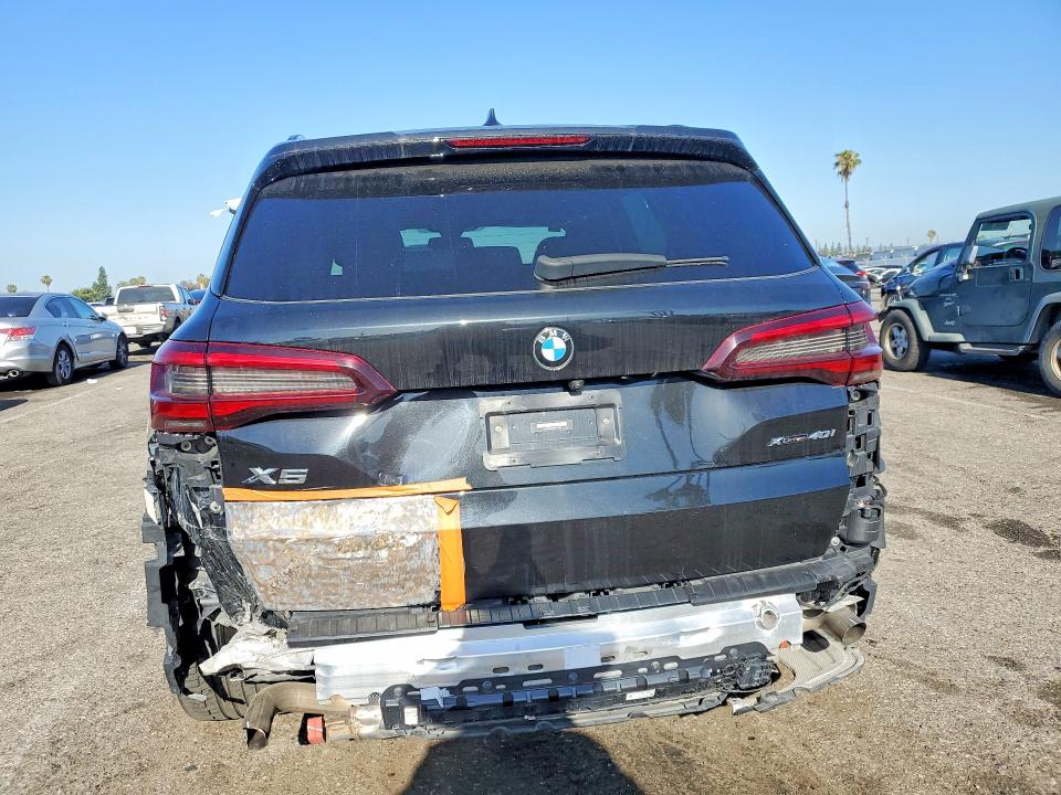 51041926 :رقم المزاد ، 5UXCR6C03M9G17395 vin ، 2021 Bmw X5 مزاد بيع