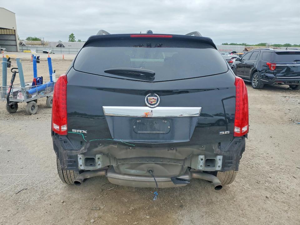50231796 :رقم المزاد ، 3GYFNAE39FS562883 vin ، 2015 Cadillac Srx مزاد بيع