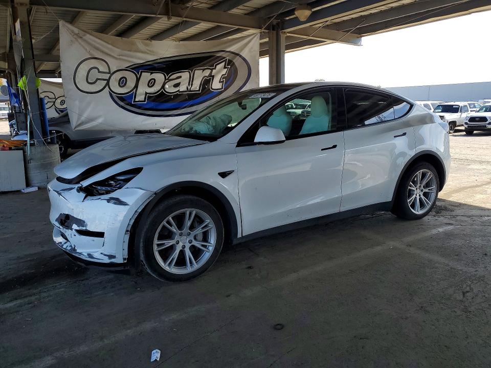 49773476 :رقم المزاد ، 7SAYGAEE9PF788350 vin ، 2023 Tesla Model Y مزاد بيع