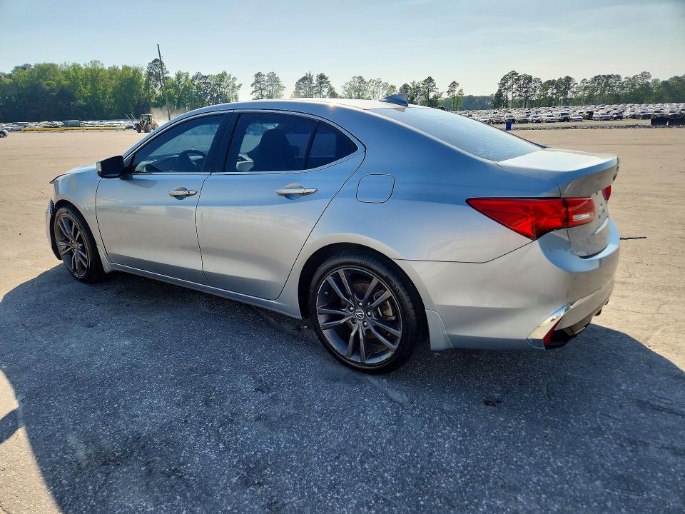 50491206 :رقم المزاد ، 19UUB3F33JA001817 vin ، 2018 Acura Tlx مزاد بيع