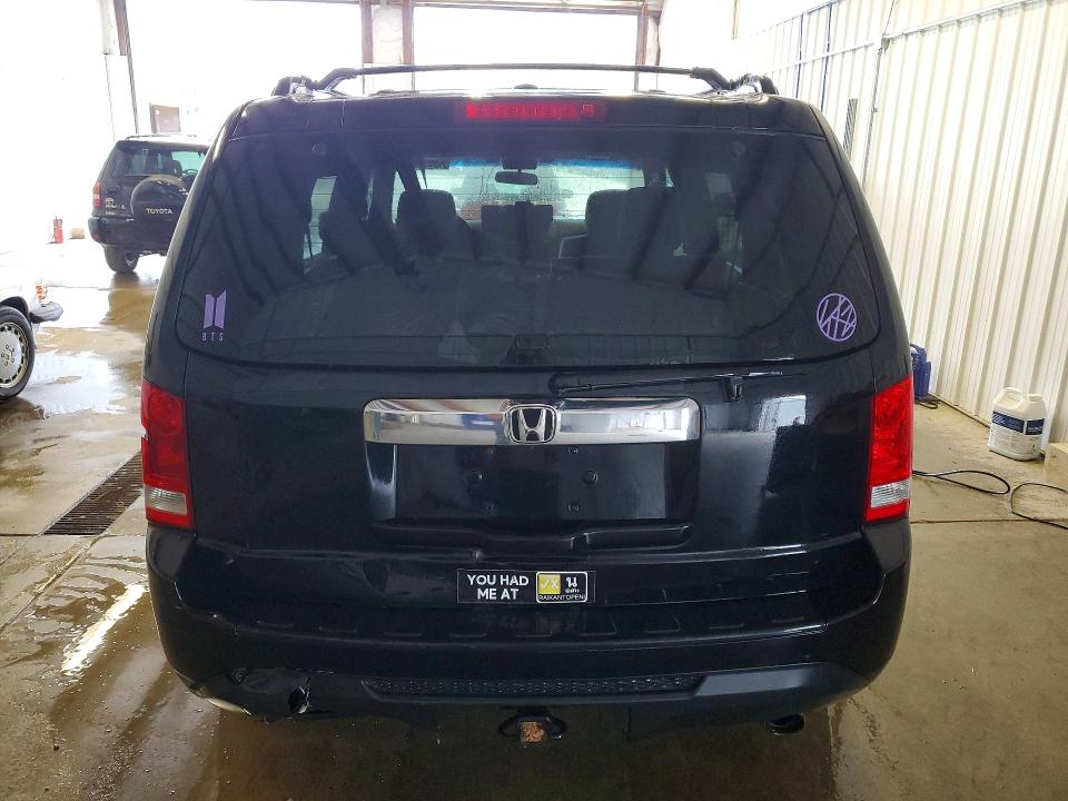 49551316 :رقم المزاد ، 5FNYF4H3XFB048123 vin ، 2015 Honda Pilot مزاد بيع