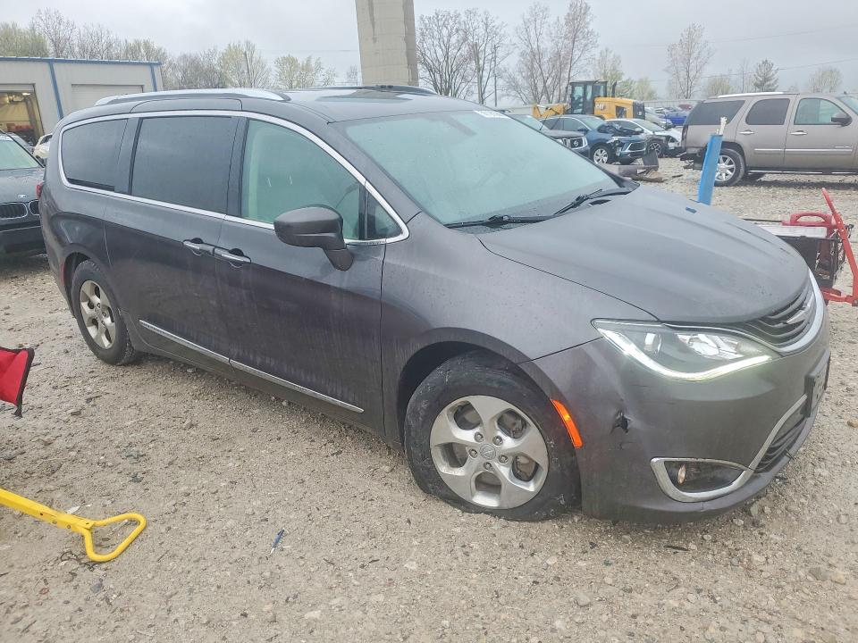 Продажа на аукционе авто 2018 Chrysler Pacifica, vin: 2C4RC1L70JR175613, номер лота: 50126566