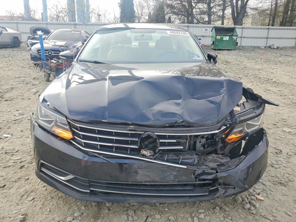 2018 Volkswagen Passat მანქანა იყიდება აუქციონზე, vin: 1VWBA7A35JC004758, აუქციონის ნომერი: 49592336