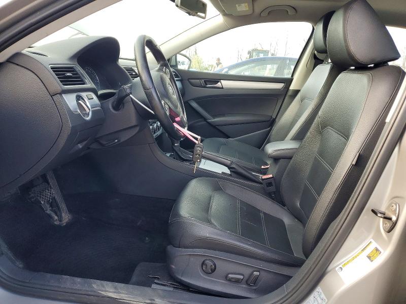 2012 Volkswagen Passat მანქანა იყიდება აუქციონზე, vin: 1VWBP7A32CC037685, აუქციონის ნომერი: 49103856