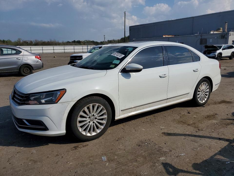 Продажа на аукционе авто 2016 Volkswagen Passat, vin: 1VWBT7A32GC011623, номер лота: 48703376