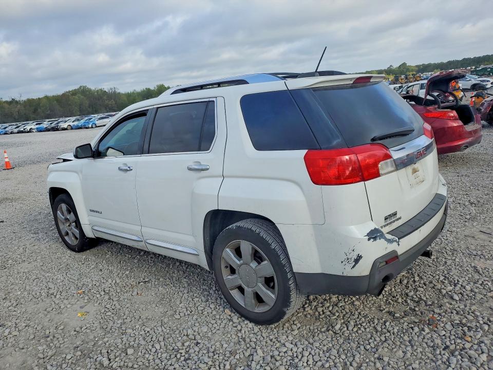 48319736 :رقم المزاد ، 2GKFLZE38F6341773 vin ، 2015 Gmc Terrain مزاد بيع