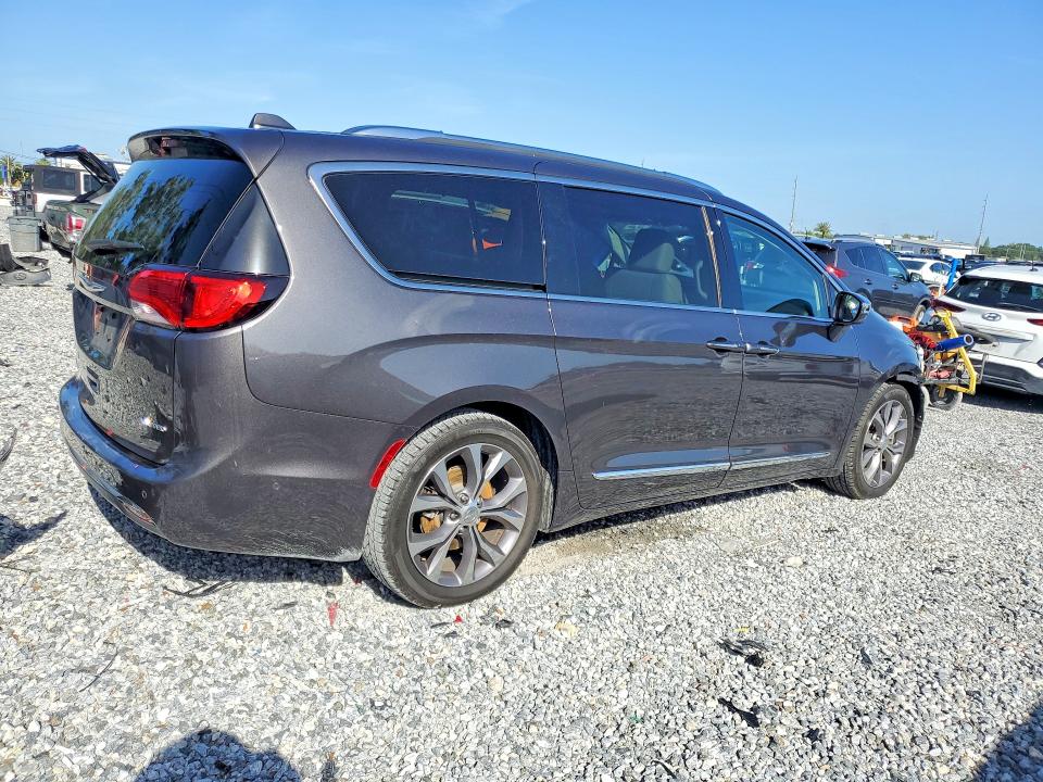 2020 Chrysler Pacifica მანქანა იყიდება აუქციონზე, vin: 2C4RC1GG3LR251838, აუქციონის ნომერი: 49474696