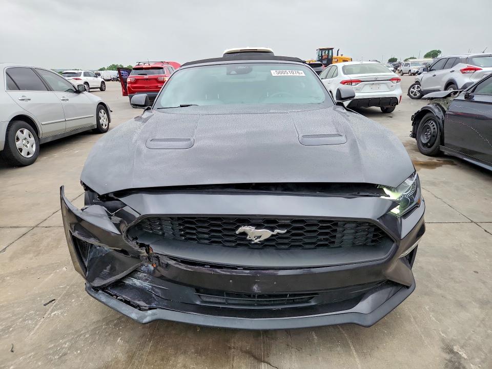 50051076 :رقم المزاد ، 1FATP8UH1N5103046 vin ، 2022 Ford Mustang مزاد بيع