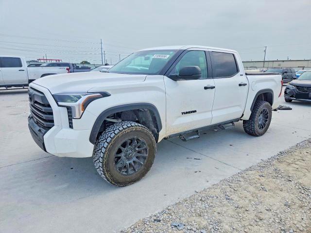 51093556 :رقم المزاد ، 5TFLA5DB9RX226612 vin ، 2024 Toyota Tundra مزاد بيع