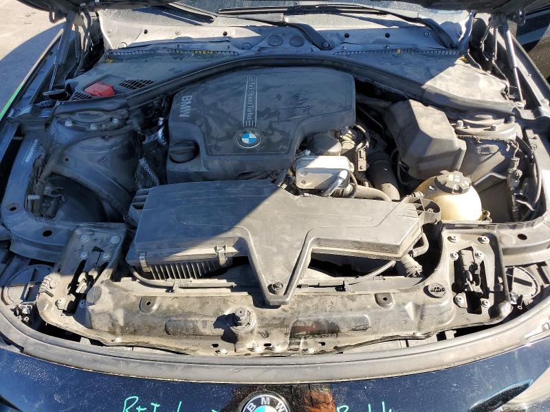 51405596 :رقم المزاد ، WBA3C3G55FNT53625 vin ، 2015 Bmw 320 مزاد بيع