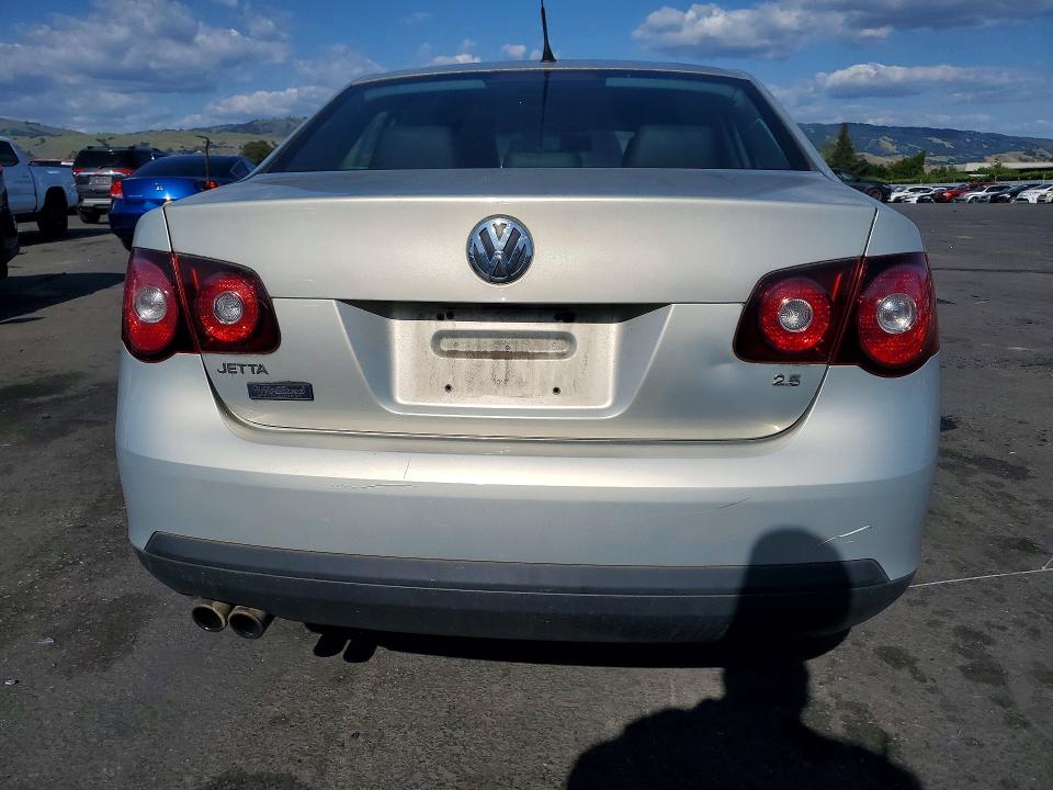 50955576 :رقم المزاد ، 3VWRZ7AJ3AM125597 vin ، 2010 Volkswagen Jetta مزاد بيع