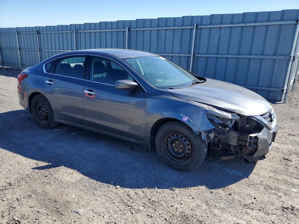 Продажа на аукционе авто 2018 Nissan Altima, vin: 1N4AL3AP8JC243134, номер лота: 50745036