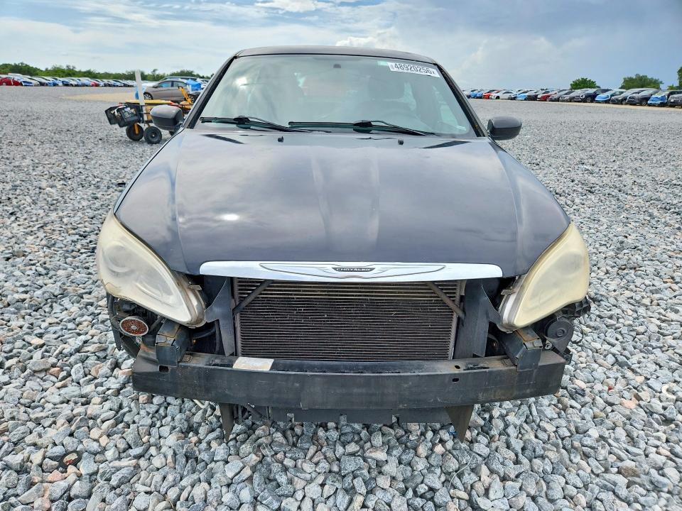 Продажа на аукционе авто 2011 Chrysler 200, vin: 1C3BC1FB7BN522746, номер лота: 48920256