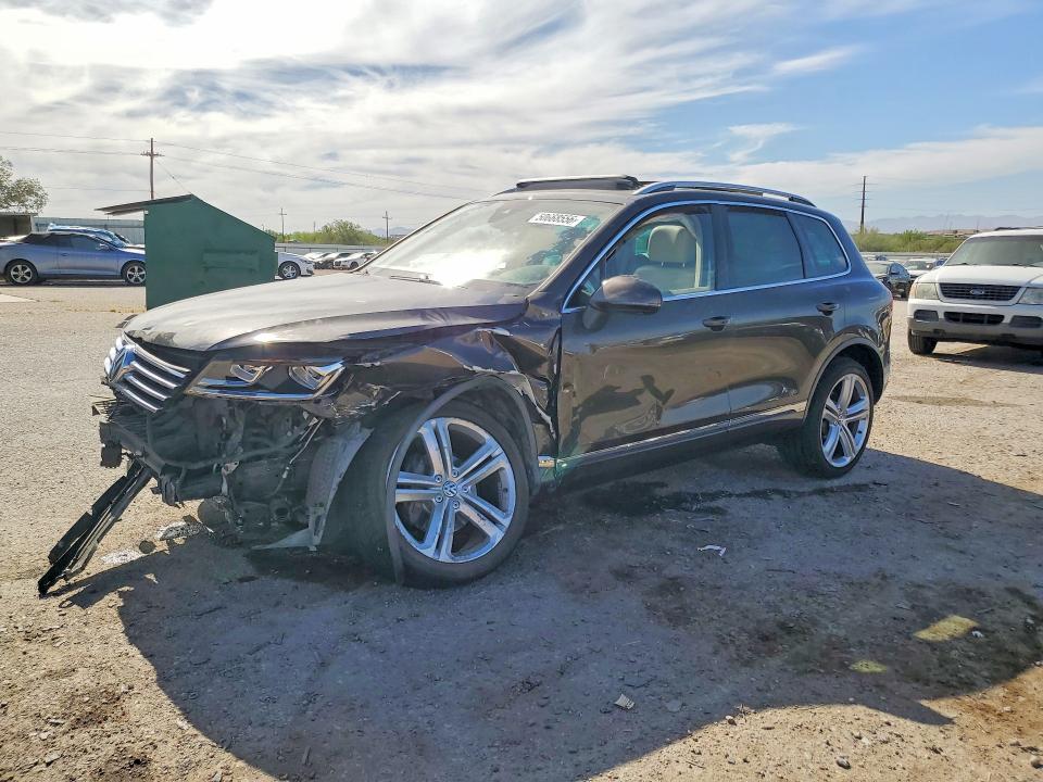 50668556 :رقم المزاد ، WVGEP9BP9GD003090 vin ، 2016 Volkswagen Touareg مزاد بيع